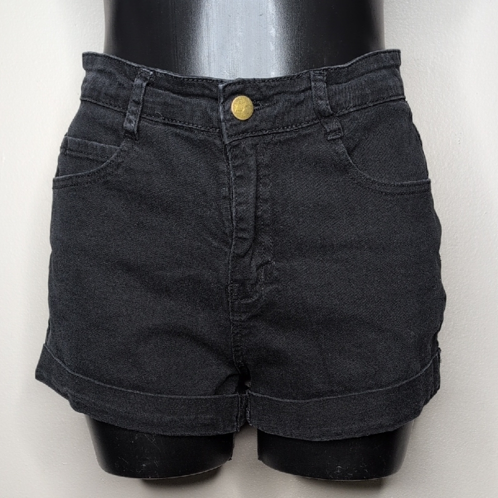 Black High-Rise Cuffed Denim Shorts – Size M & L
